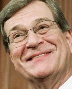 Trent Lott trained in the ways of Washington on your dime. Now he uses that knowledge as a paid lobbyist for dirty energy companies.